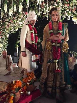 Stunning Bollywood Royalty Dia Mirza Weds Sahil Sangha