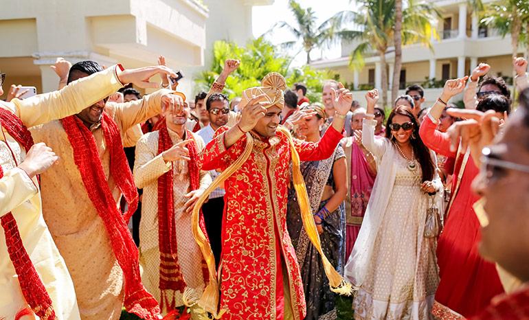 destination-wedding-guests destination-wedding-guests