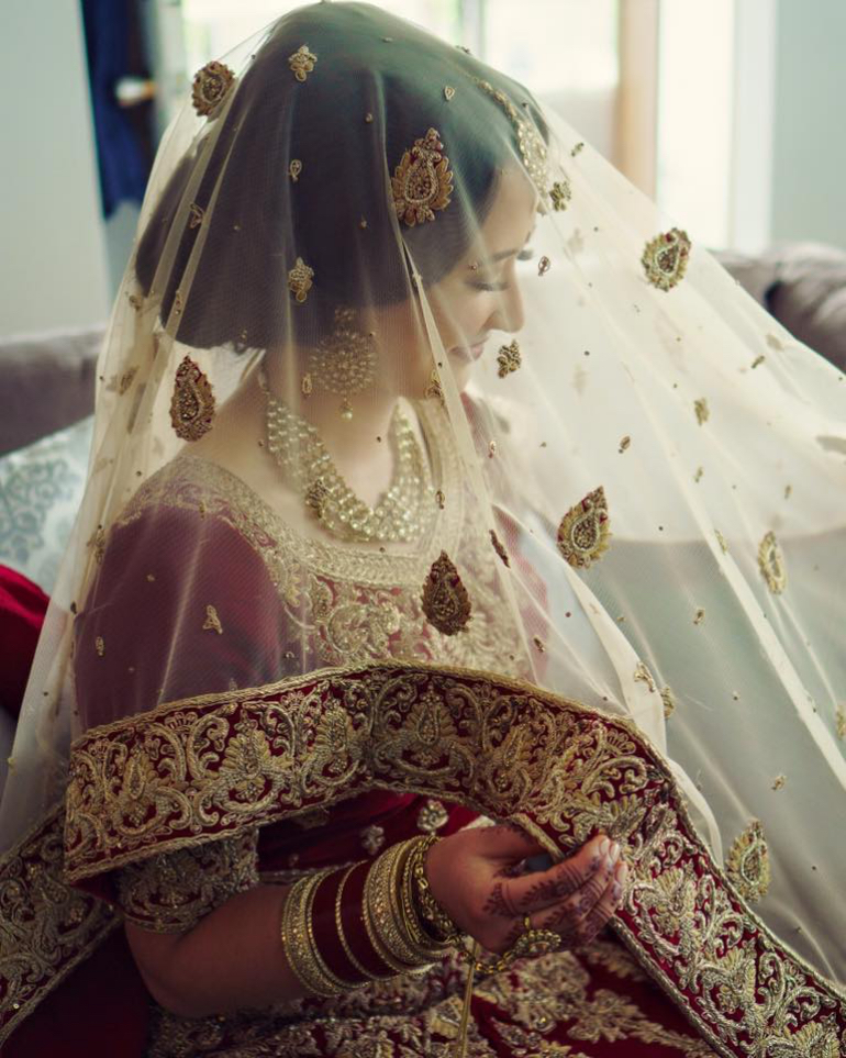 white dupatta- deostudios white dupatta- deostudios