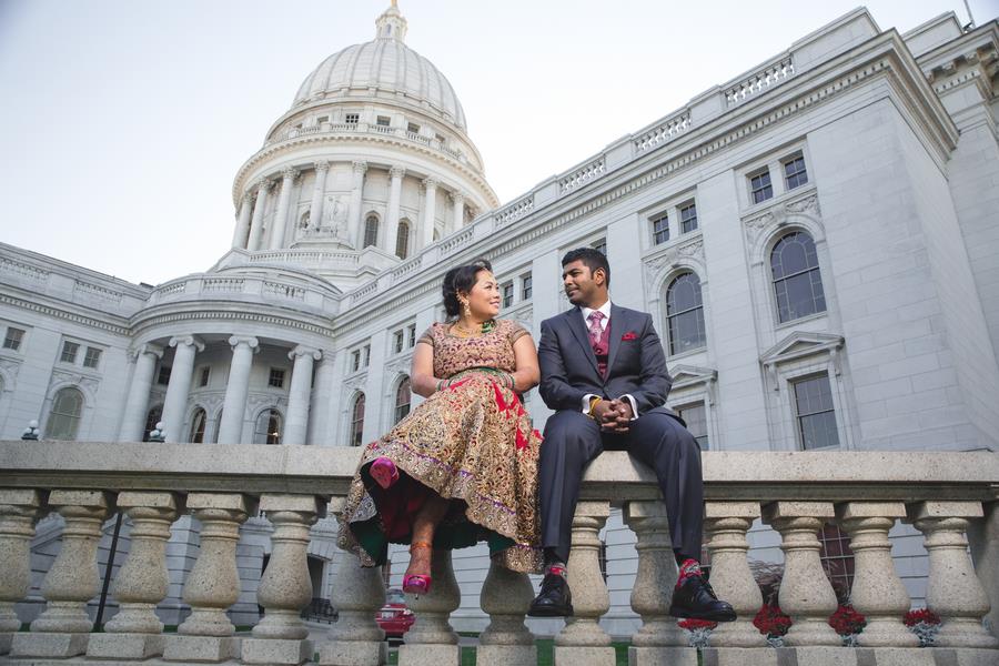 Madison Wisconsin Fusion Indian Wedding by BellowBlue Photography