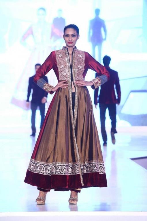 manish malhotra bmw 6
