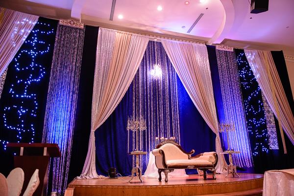 14a indian wedding blue and white staging