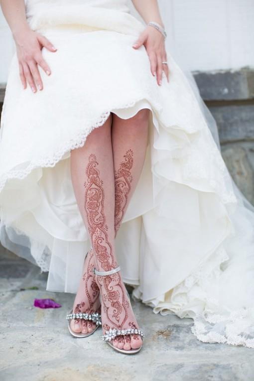 Mehndi and White Lace - Indian Wedding 
