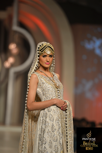 zanaib chottani cream and gold bridal