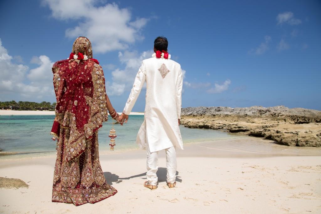 atlantis beach front wedding portraits