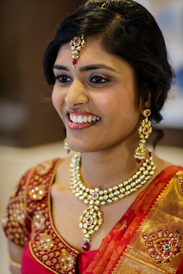 4a Indian Bridal sari and jewelry