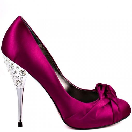 Spelled pump crystal heels