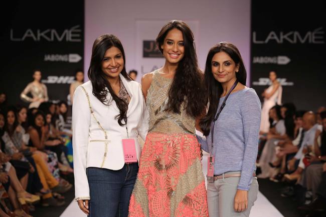 JADE by Monica and Karisma at Lakme Fashion Week Summer Resort 2014 with Lisa Haydon showstopper