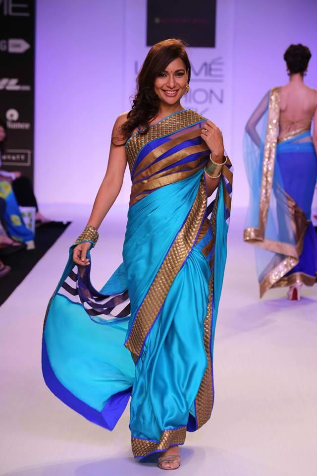 Mandira Bedi Lakme Fashion Week Summer 2014 miss malini blue and gold sari