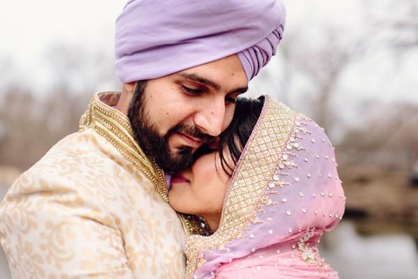 15a Indian Sikh wedding hugging portrait