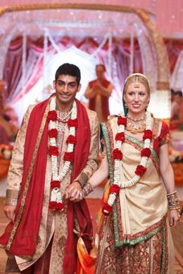 Fusion Indian Wedding by Carrie Wildes Photography