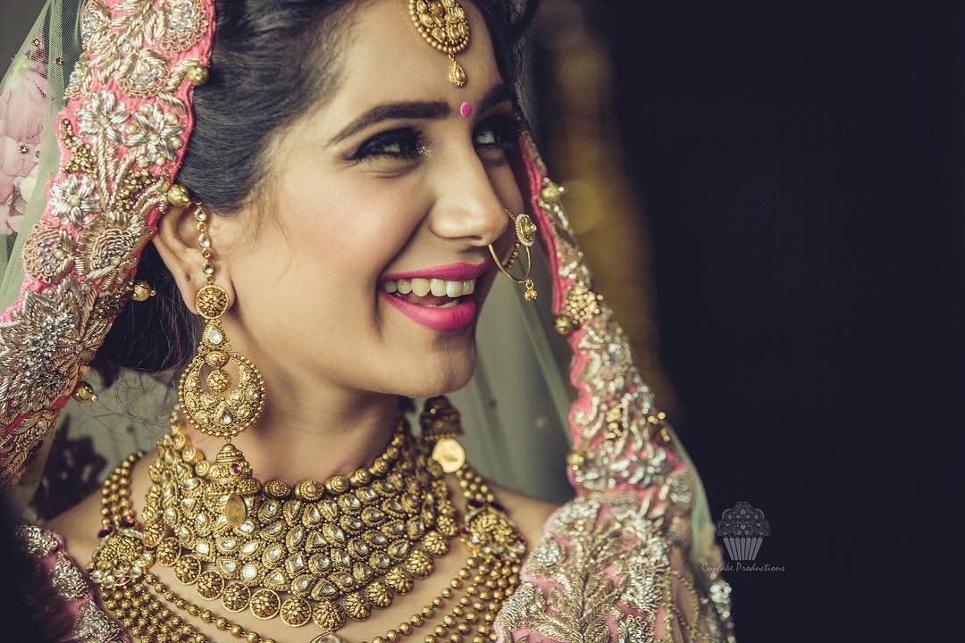 Pin by Sulafa Alsalman on اااا | Indian bride makeup, Bengali bridal  makeup, Indian bridal makeup
