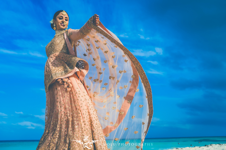 beautiful sikh bride