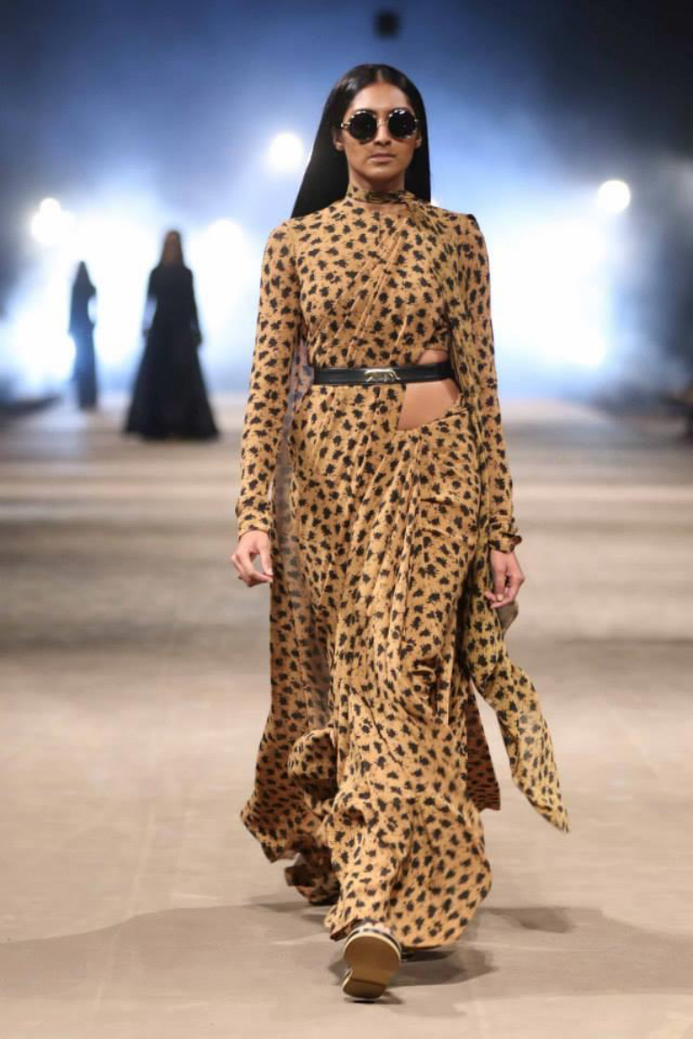 Large leopard print pattern saree. | Animal print dresses, Fashion, Indian  fashion