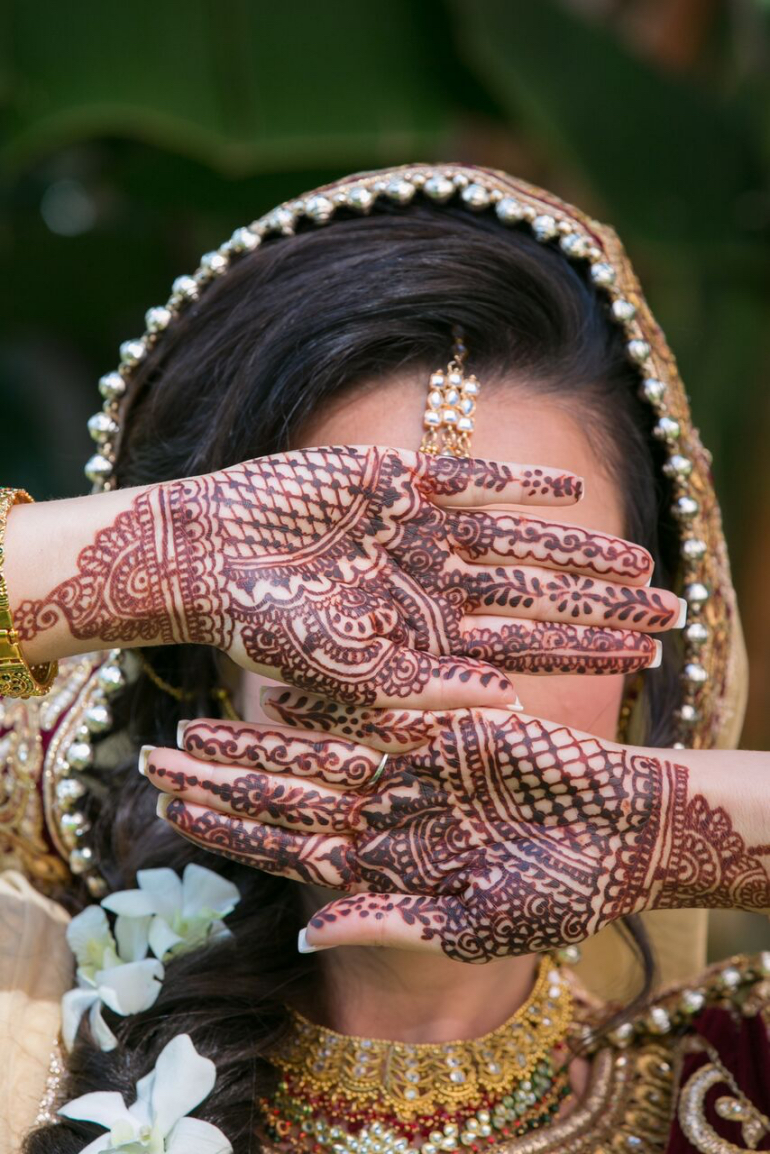 Henna by Purvi | Bridal mehendi designs wedding, Wedding mehndi designs, Bridal  mehendi designs