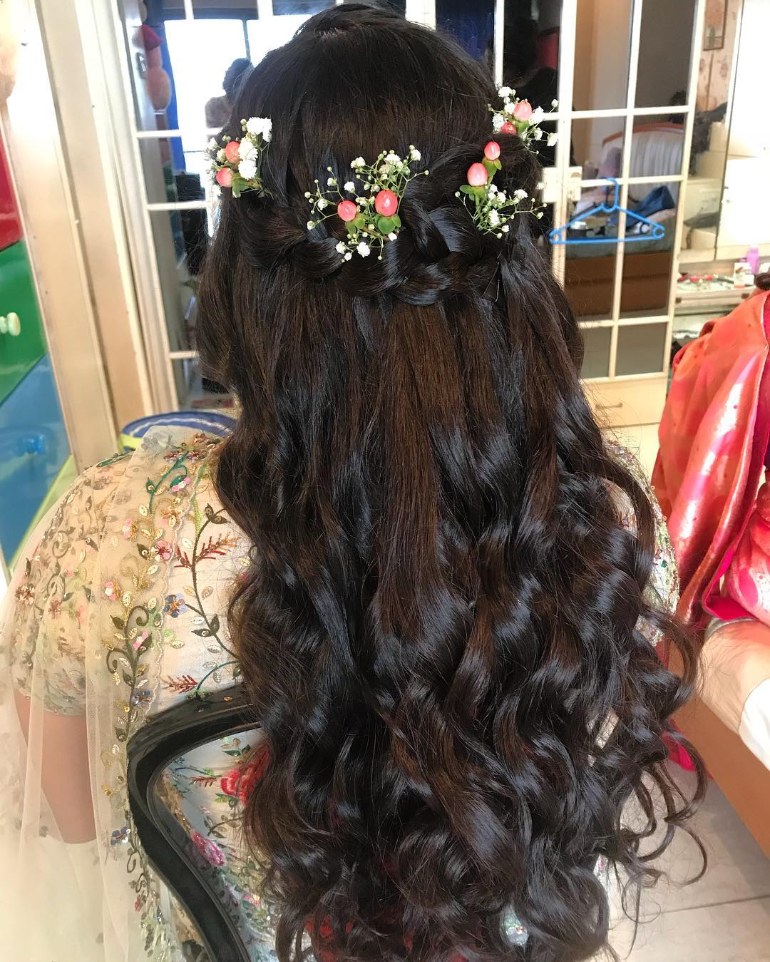 An Indian Bride's Guide to Wearing Flowers in Hair