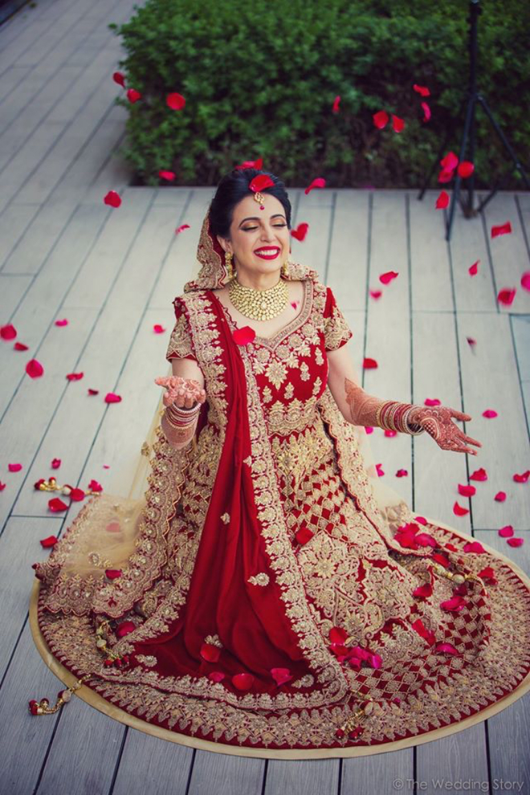 Red Veds: Indian Wedding Photography Poses Single | Check Now