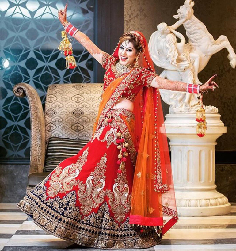 15 Rocking Solo Poses For a Bride with SWAG