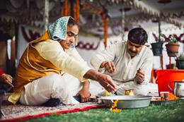 Stunning Indian Kashmiri Wedding With A Vintage Touch By Nikhil Kapur Photography 