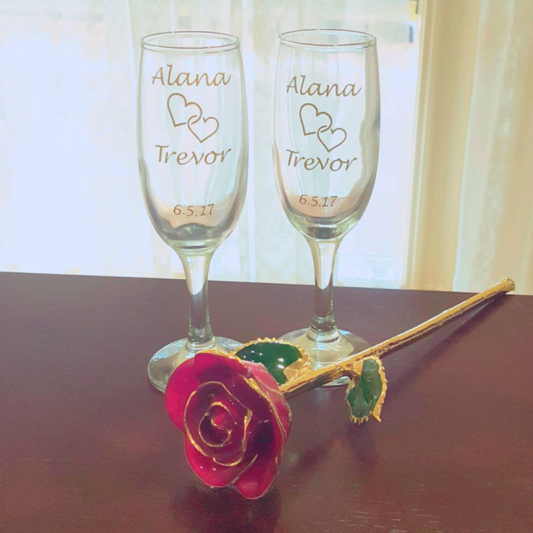 wine flutes- alanascustomdesigns