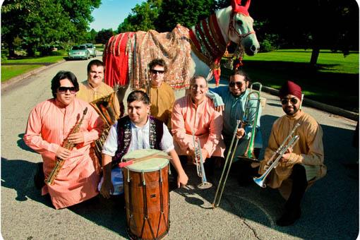 Indian Wedding Baraat: Band Bajha Brass