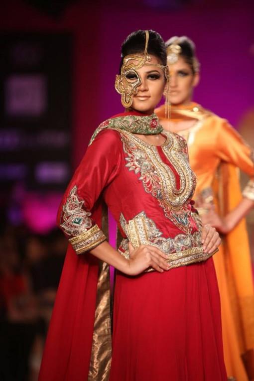 Ritu Beri at Delhi Couture Week 2013. | Indian fashion trends, Dress indian  style, Indian fashion