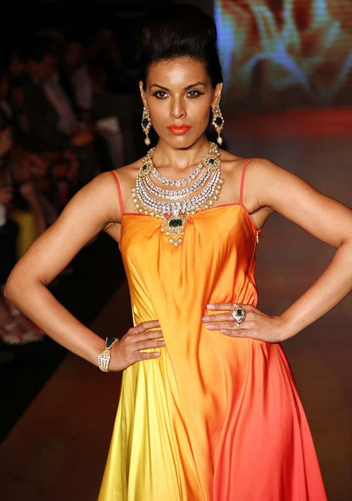Deepti Gujral for Birdichand Ghanshyamdas