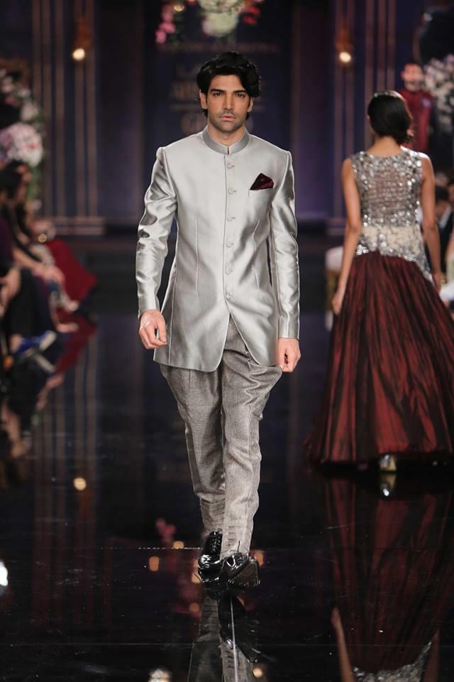 Manish Malhotra 28