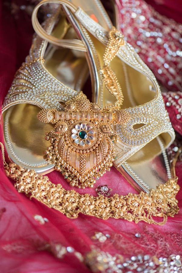 3a indian wedding shoes and jewelry
