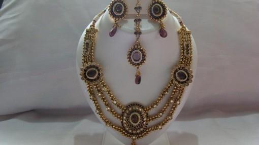 thursdays-prize-belsis-collection-bridal-jewelry-set Thursday