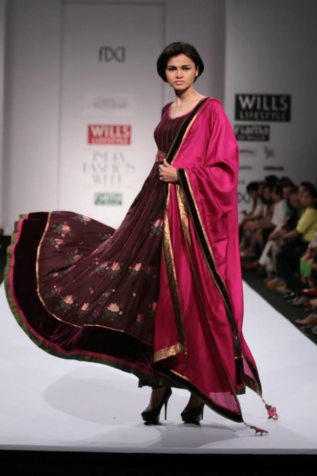 Pinnacle by Shruti Sancheti Wills Lifestyle India Fashion Week 2014 pink purple Indian anarkali dress
