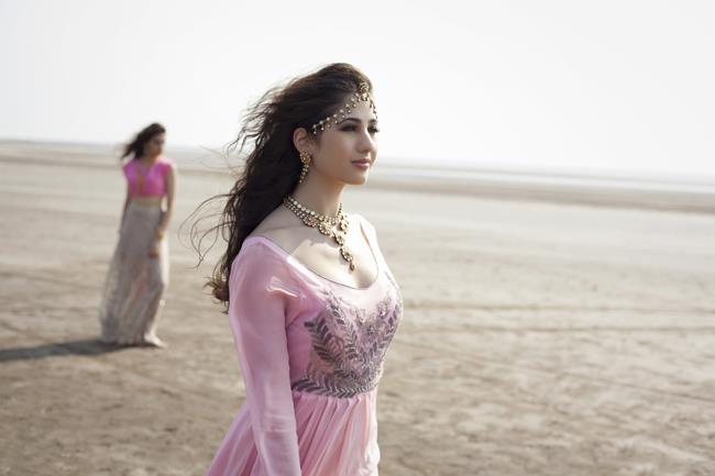 7a indian pink bridal shoot
